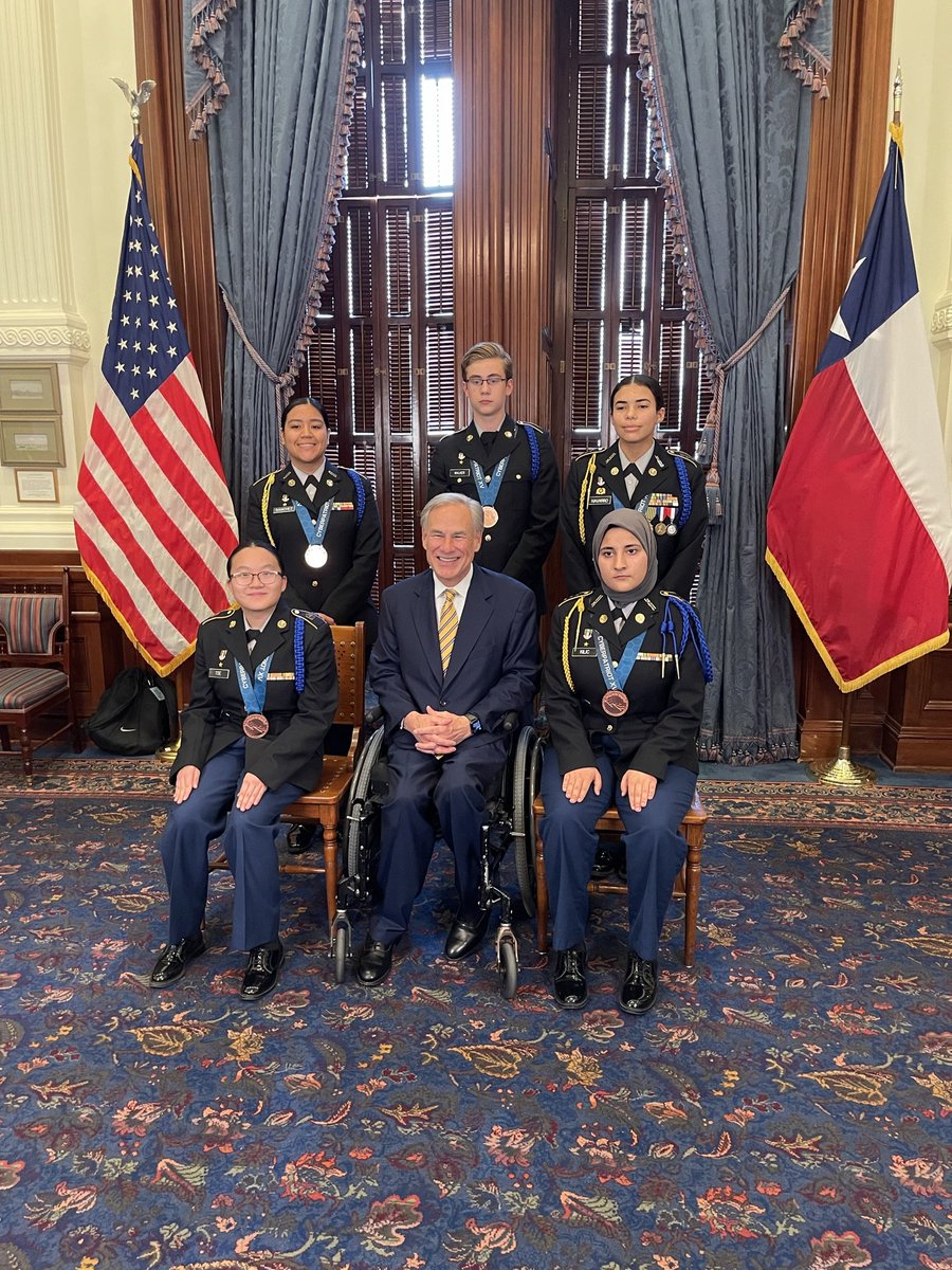 Roosevelt_JROTC's tweet photo. The Theodore Roosevelt JROTC 2022-2023 CyberPatriot team was recognized by Governor Greg Abbott in a visit to the Capital yesterday. Governor Abbott took the time to thank and congratulate the team for their overall 3rd place win in the nation. https://t.co/ZDF6sJo92j