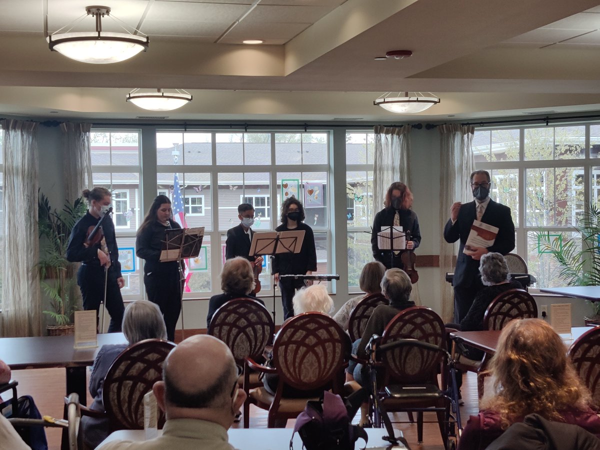AYCO_Chamber's tweet image. Our last Chamber Music Program concert was such a huge success! Congrats to Gabe, Rex, Sam, Joanna, and Madison. #americanmusicinstitute #musiclessonsforkids #chicagoyouthorchestra #orchestrakids #chamberorchestra #orchestramusician