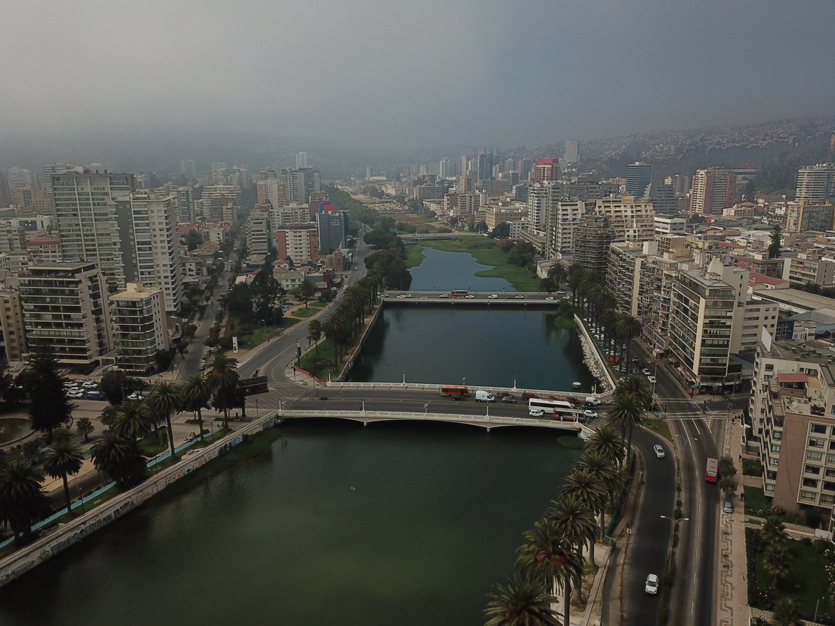 puranoticia's tweet photo. Pandemia redujo la calidad de vida en Viña del Mar y mantuvo nivel «Bajo» en Valparaíso: Concón, en tanto, sigue con índice «Alto» ➡️ https://t.co/mEEyp7IRQz https://t.co/BTY6XPIcX4