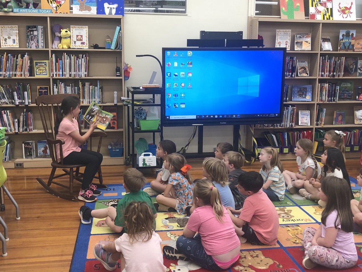 MrsDausesFDES's tweet photo. Miss H did a wonderful job as the guest library media specialist today! @FDESbcps @BCPSLMP https://t.co/mp8moTWRJG