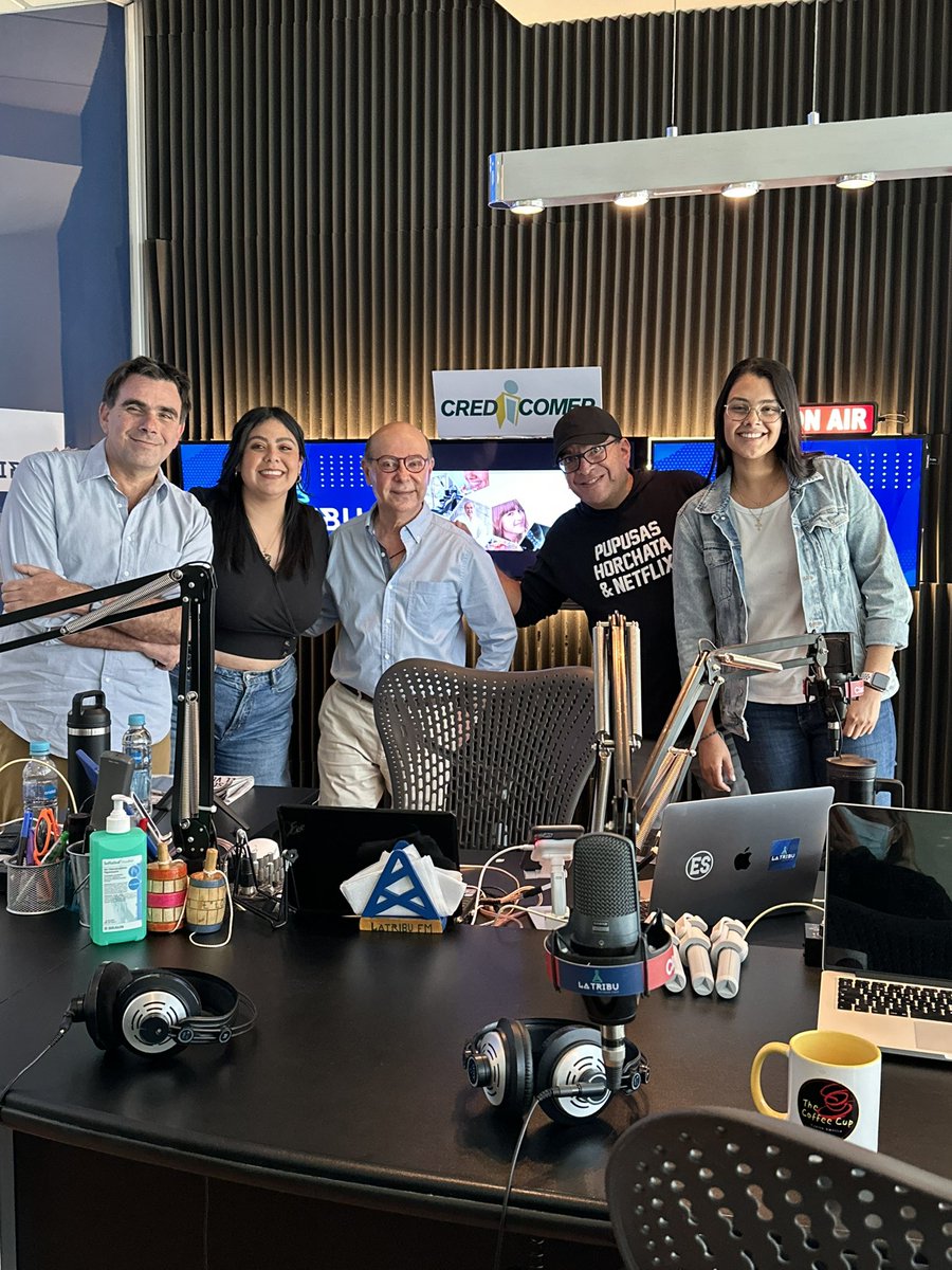 RaulEcheverriaQ's tweet photo. Hoy estuvimos en el mejor programa de la radio @somoslatribufm conversando sobre los tratamientos Invisalign!!! 🤩👌🏻👍🏻👏🏻🇸🇻
#invisalign #itero5d #ortodonciainvisible #invisalignfirst #invisalignweek #diamondelite #ortodonciaecheverria #elsalvador🇸🇻 https://t.co/5ilGGjXw3O