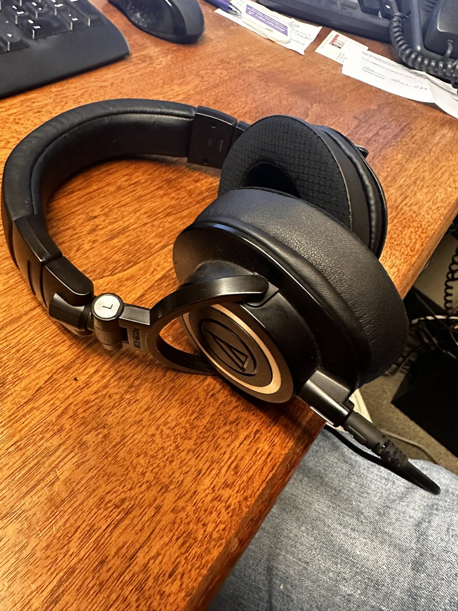 thanth3man's tweet photo. $20 ath-m50x on FB marketplace plus #wickedcushions makes my new work headset. (I think the headband will be next) https://t.co/sBVW9AoSav