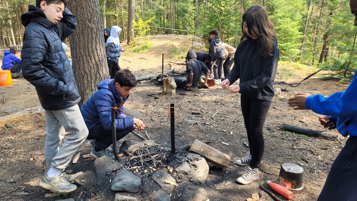mrs_kitney's tweet image. Fire building @SebastianDPCDSB #grade8 #Classof2023