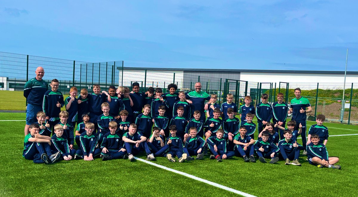 The first group of students in Lismore to use the new 3G sports facility 🇸🇱 during todays PE lesson with Mr Gribbin, Mr O’Kane &amp; Mr S Ward … The ☀️ is shining, blue skies &amp; happy, smiley faces 😊⚽️