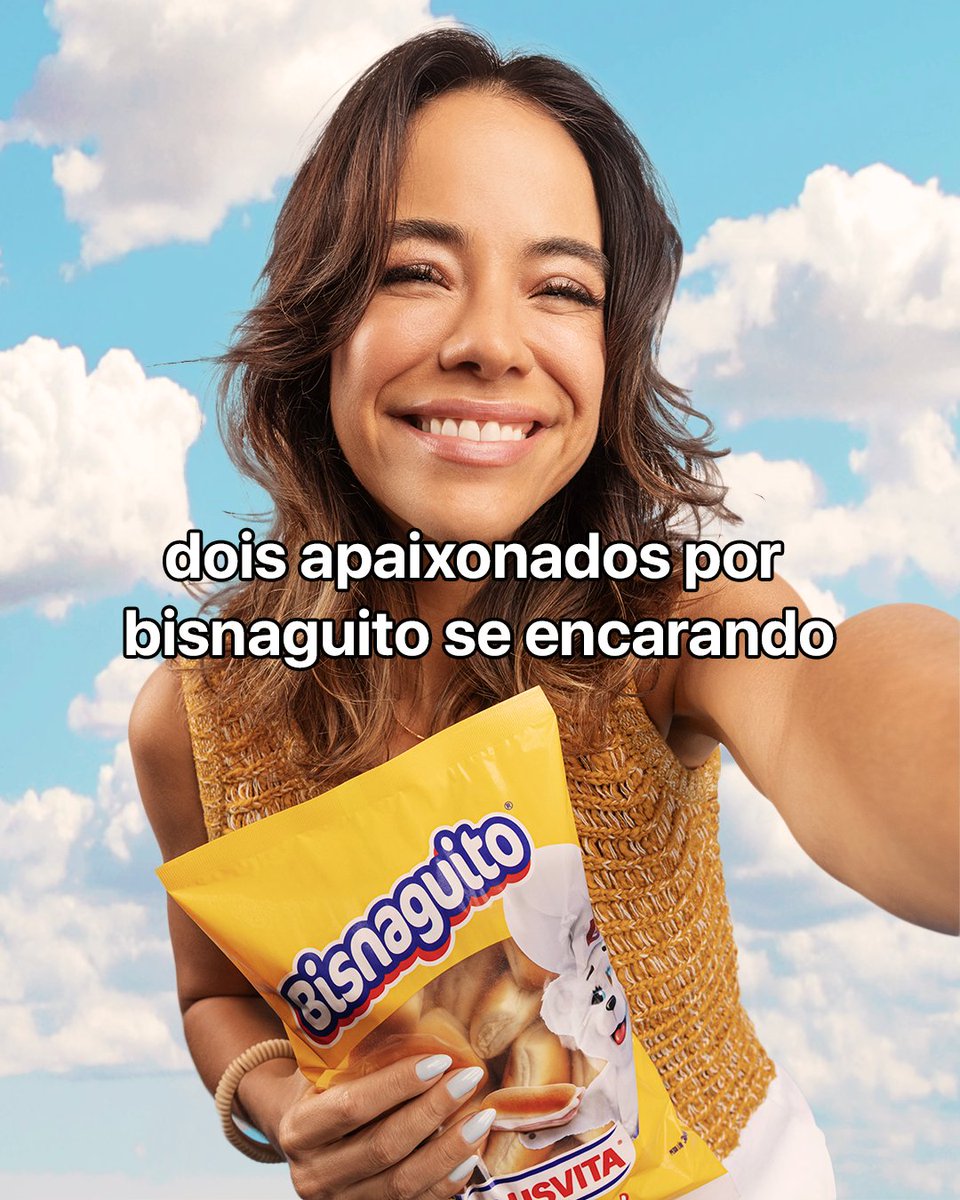 Dois apaixonados pelo #NovoBisnaguito se encarando! O Bisnaguito agora está mais macio, saboroso e com mais bisnagas por pacote, experimente!