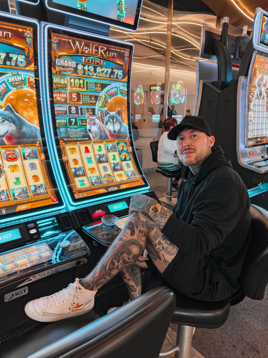 “I just wanna fk you like a slot” 🎰🎵