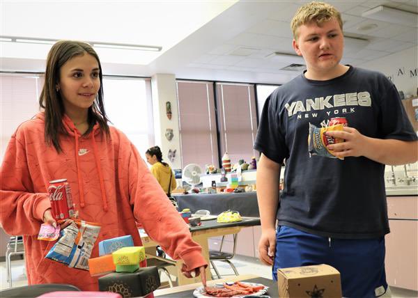 BSpaArts's tweet photo. Congratulations to all of our High School Art Students and Teachers on another great Spring Art Show!
School Pride Day won’t be the same without the beautiful display of student work throughout the Art Wing @BSPAHS
See more at https://t.co/J9FZ1Zn83b
#BSCSD #BSpArt https://t.co/WWHzXw8MZD