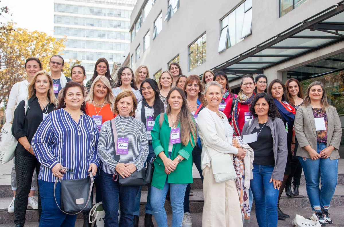 ccdelaciencia's tweet photo. 👩‍🔬Hoy las científicas argentinas que están participando del 1° Encuentro Federal de Comunicación y Liderazgo #FUTURAS visitaron @IBioBA_MPSP y @ARSATSA.
Una jornada que brinda herramientas y desarrolla redes profesionales.

Organizado junto a @ciencia_ar @funsadosky y #FBNA https://t.co/4hmnCWMoIb