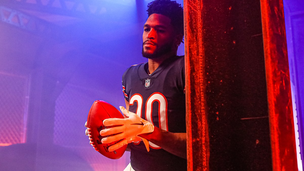 ChicagoBears's tweet photo. ⚡️ RoJo ⚡️ https://t.co/7gbwLRBPjG