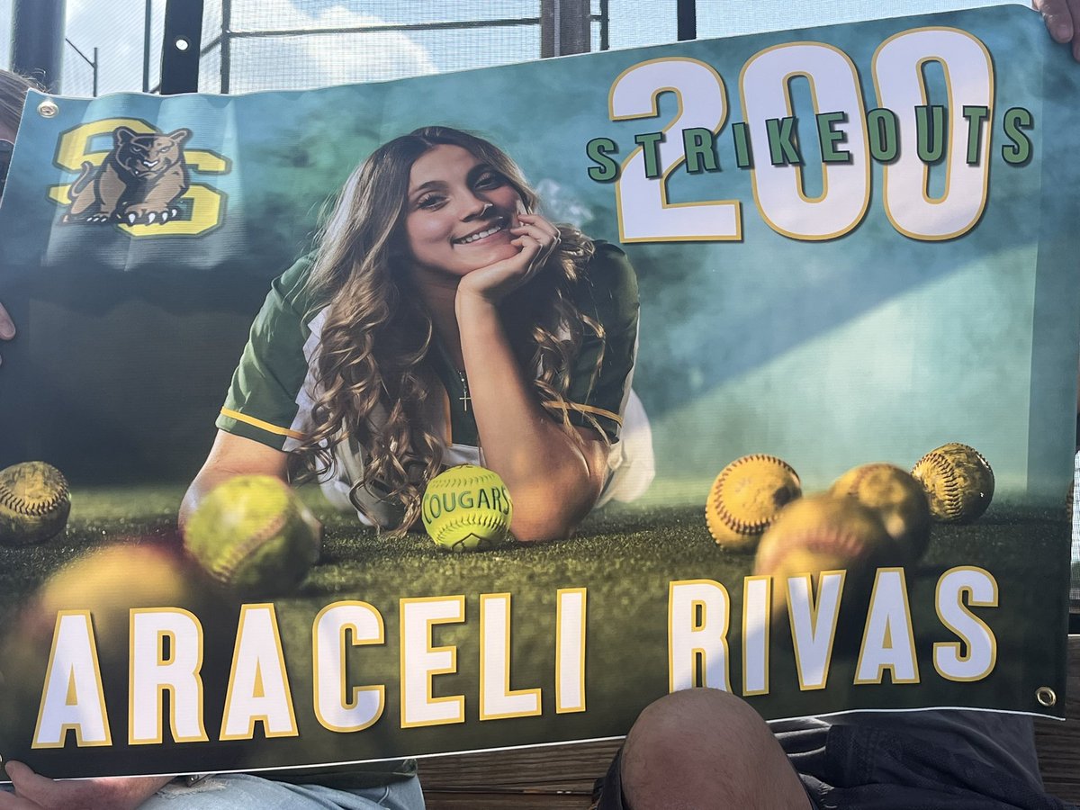 Look who just grabbed her 200th strike out of the season!!! <a href="/Araceli88893538/">Araceli.Rivas</a>  keep grinding!!!