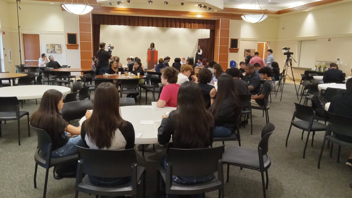 Seth Wallace tweet media