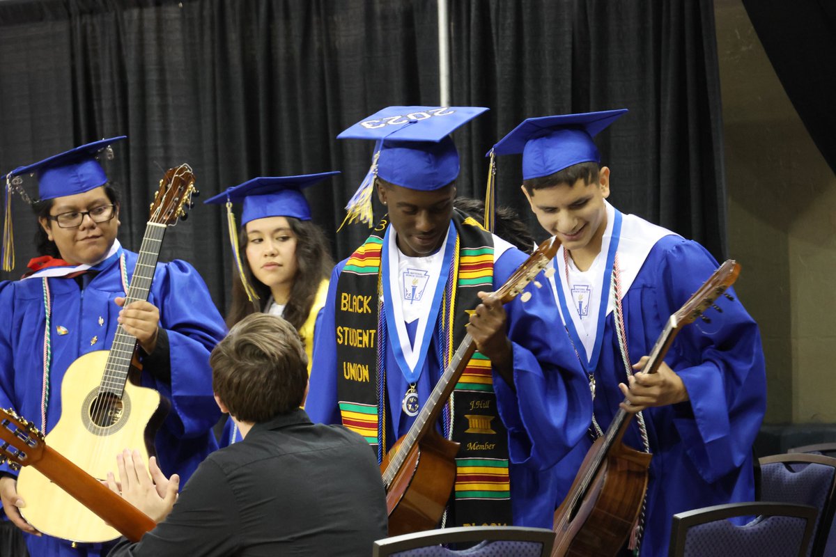 OKCPS's tweet photo. #OKCPS grads rock. Period.
#Classof2023 #OKCPSGraduation
@ClassenSASOKC https://t.co/9StVEThlpY