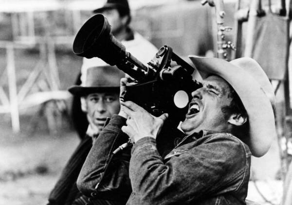 Happy birthday to the great mother fucking Dennis Hopper 