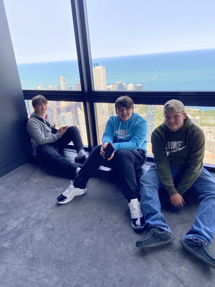 Rebecca Swander tweet media