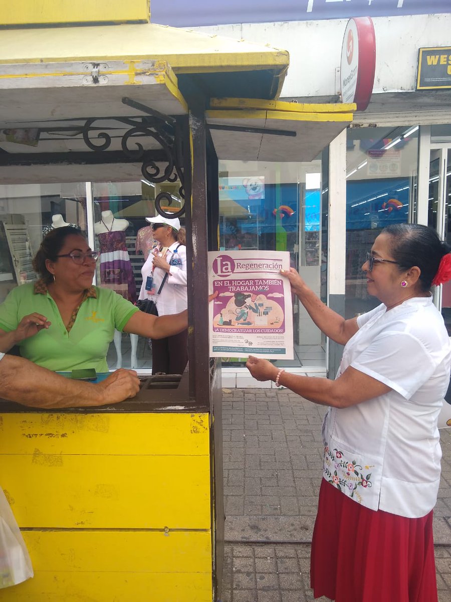 morena_tab's tweet photo. La Secretaria Estatal de Mujeres, Esther Mayo Pérez, junto a la Embajadora Defensora de la 4T en Centro, Idania Rodríguez, encabezaron una brigada informativa con La Regeneración en la zona remodela de Villahermosa, para informar y continuar respaldando el proceso transformador. https://t.co/mAA4hYVbQB