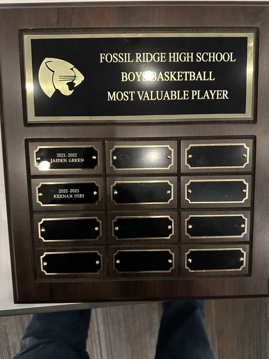 Tonight at <a href="/FRhoops/">Ridge Hoops</a> banquet <a href="/txweshoops/">TXWES Men’s Basketball</a> commit <a href="/OseiKeenan/">Keenan Osei</a> was awarded MVP! Coach said he was the most developed player he’s had in the last 8 years.