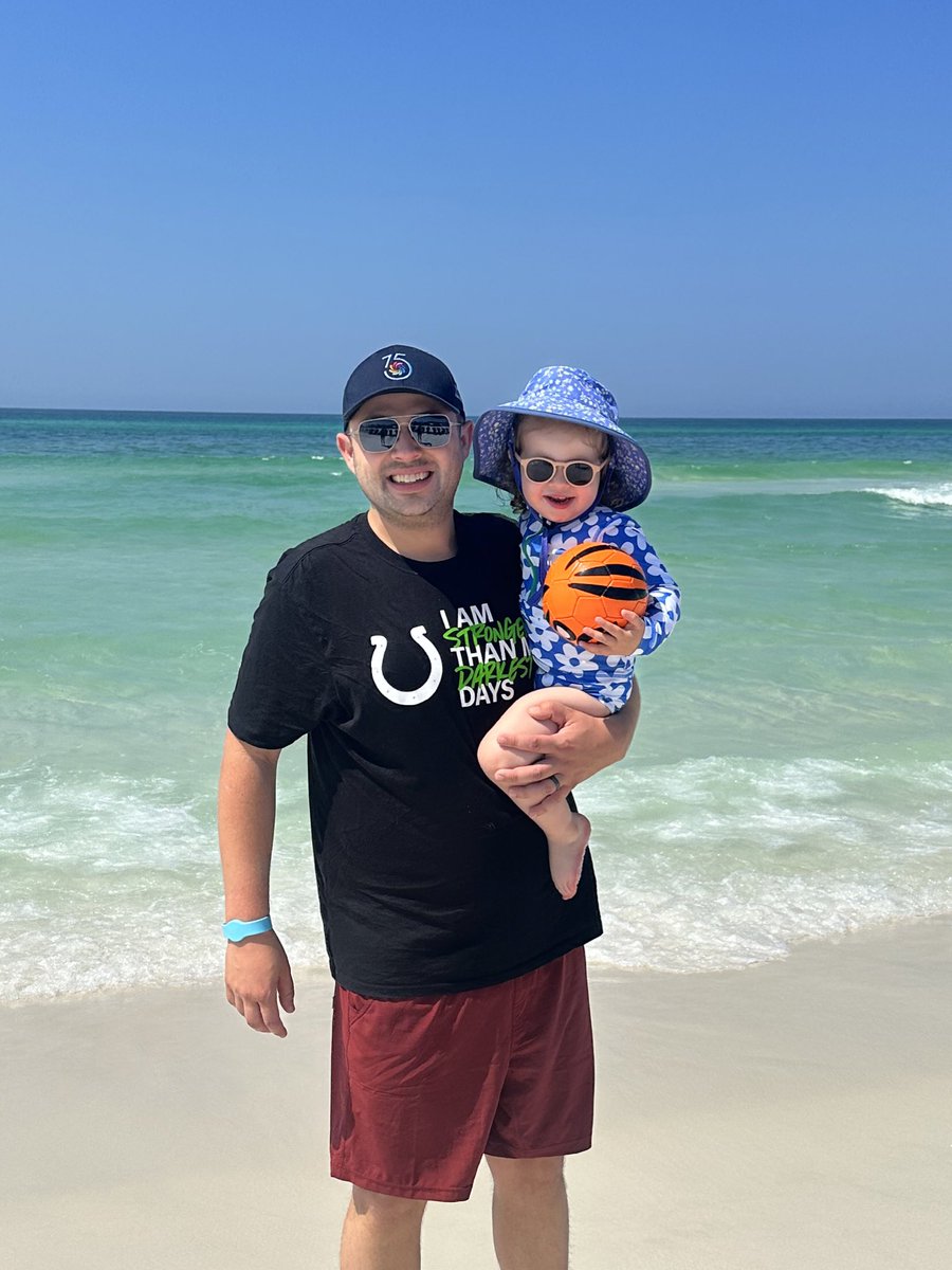 @KalenIJackson @Colts @coltscommunity Wore my #KickingTheStigma T Shirt to the beach today while on vacation. “I am stronger than my darkest days!” @JimIrsay