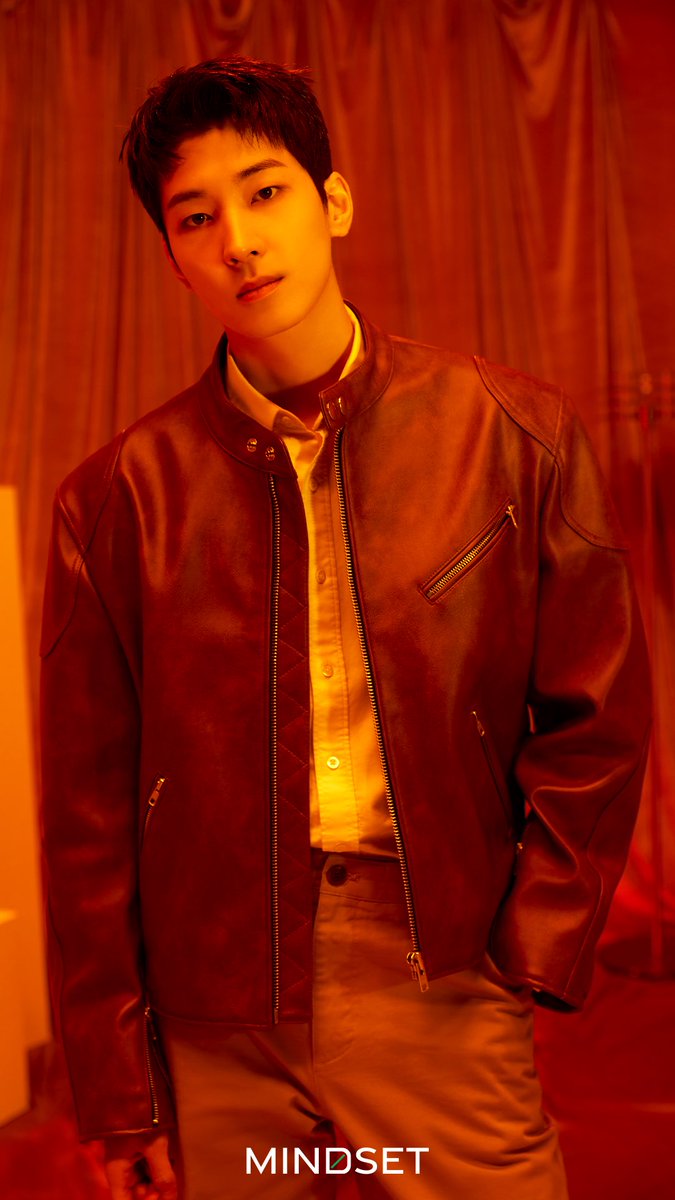 wonwooful0717's tweet photo. WONWOO X MINDSET #원우 https://t.co/IHhnZmok5x