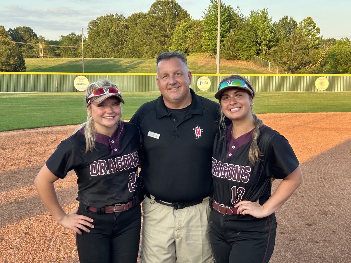 xtremedemarini's tweet photo. Congratulations to Mississippi Glory National 16-Lewis-Kendall Harper -Kate Hogan and the Collierville Dragons for advancing to Sub-State on Friday. Good Luck ladies! #ALLIn! https://t.co/9uOXFMO57F