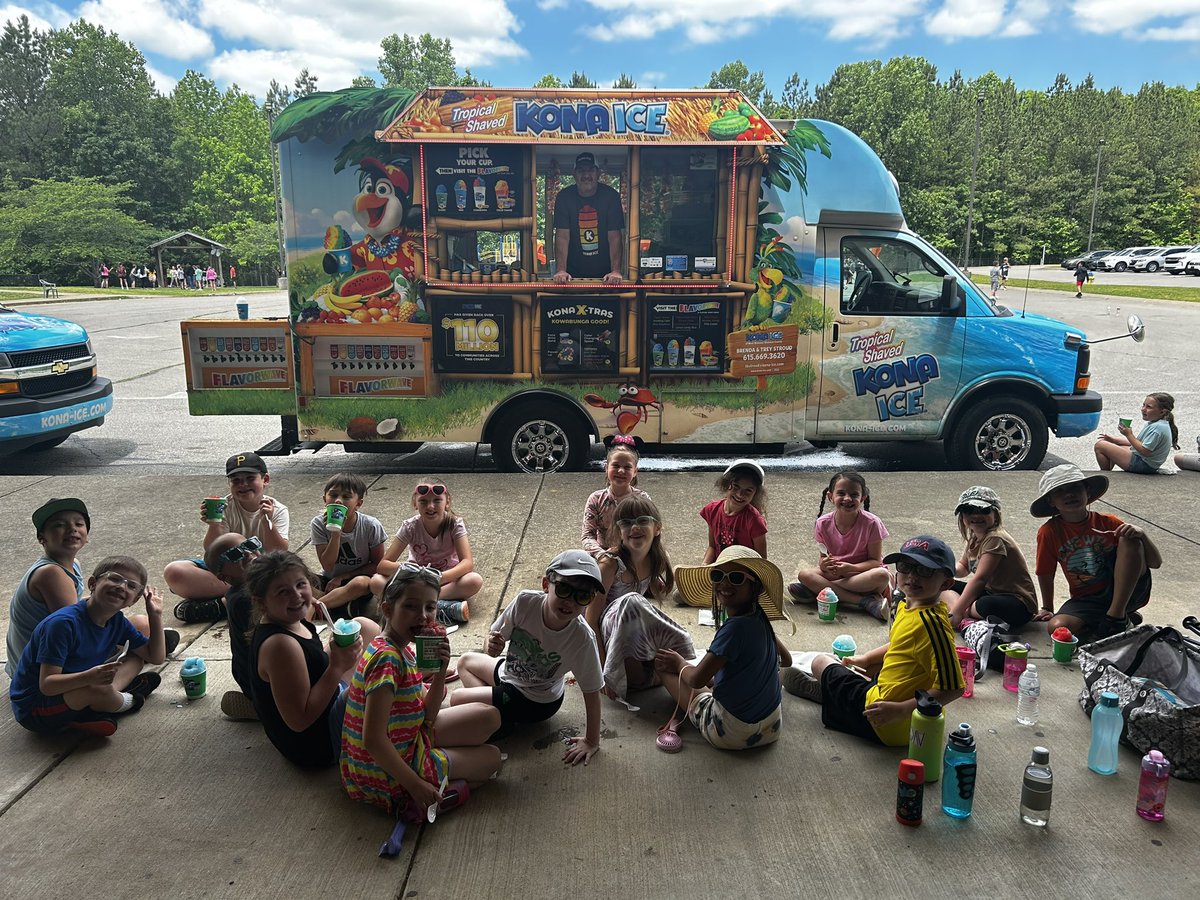 Kona truck for raising over $1,000 for our Walk-A-Thon! Mr Trey is the best! <a href="/KonaIceMiddleTn/">Kona Ice of Middle Tennessee</a> <a href="/CENT_Tweets/">Centennial Panthers</a> #firstgrade 🍧☀️