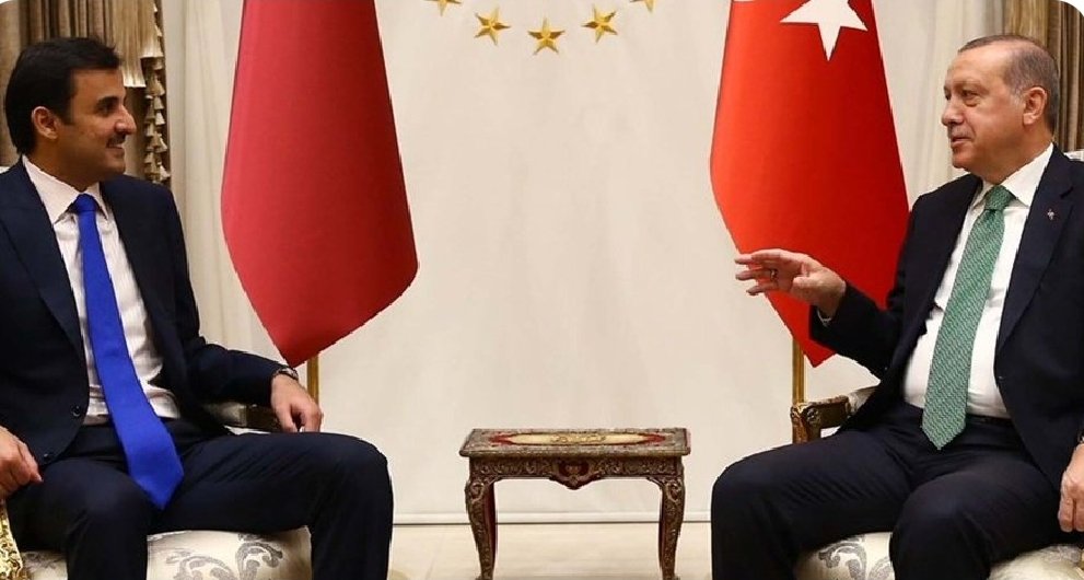 Katar Emiri, Birleşik Arap emirlikleri ve Güney Kürdistan yönetimi'den Erdoğan'a tebrik telefonu...

İyi de seçim ikinci tura kaldı bunlar neyi tebrik ediyor🤔 
#YesilSolPartininOylarıNerede