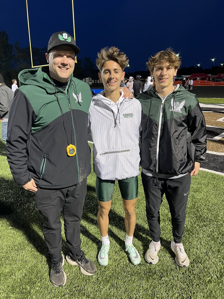 GCHSTRACK's tweet photo. Trey “The Beast” Sato displays his relentless passion as a competitor to win Sectionals and head to the Big Blue Track once again. #StateGO #LegacyBuilder #ParkSchoolAlumni https://t.co/L9G71J4Dcw