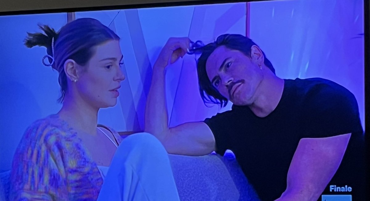 “I feel like I only have you, my parents, and my sister” 

THAT’S WHAT HAPPENS WHEN YOU FUCK YOUR BEST FRIENDS MAN .

And yes, you do belong in hell. 

#PumpRules