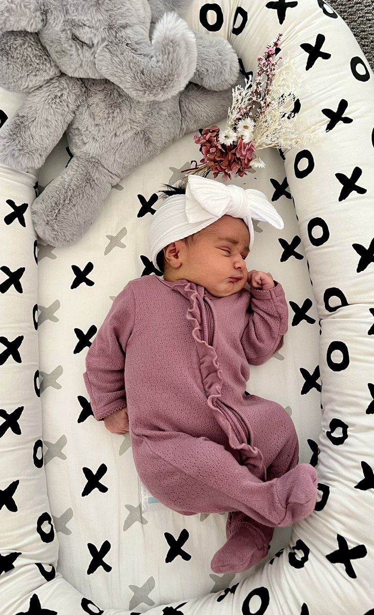 Our little love is finally here! 🤍🕊️

Introducing our daughter - Eliana Amani Kayira. This precious gift was born at 4:26am on Mother’s Day 14/5/23, weighing 3530g/7lbs 7oz and 54cm long. She’s just divine.