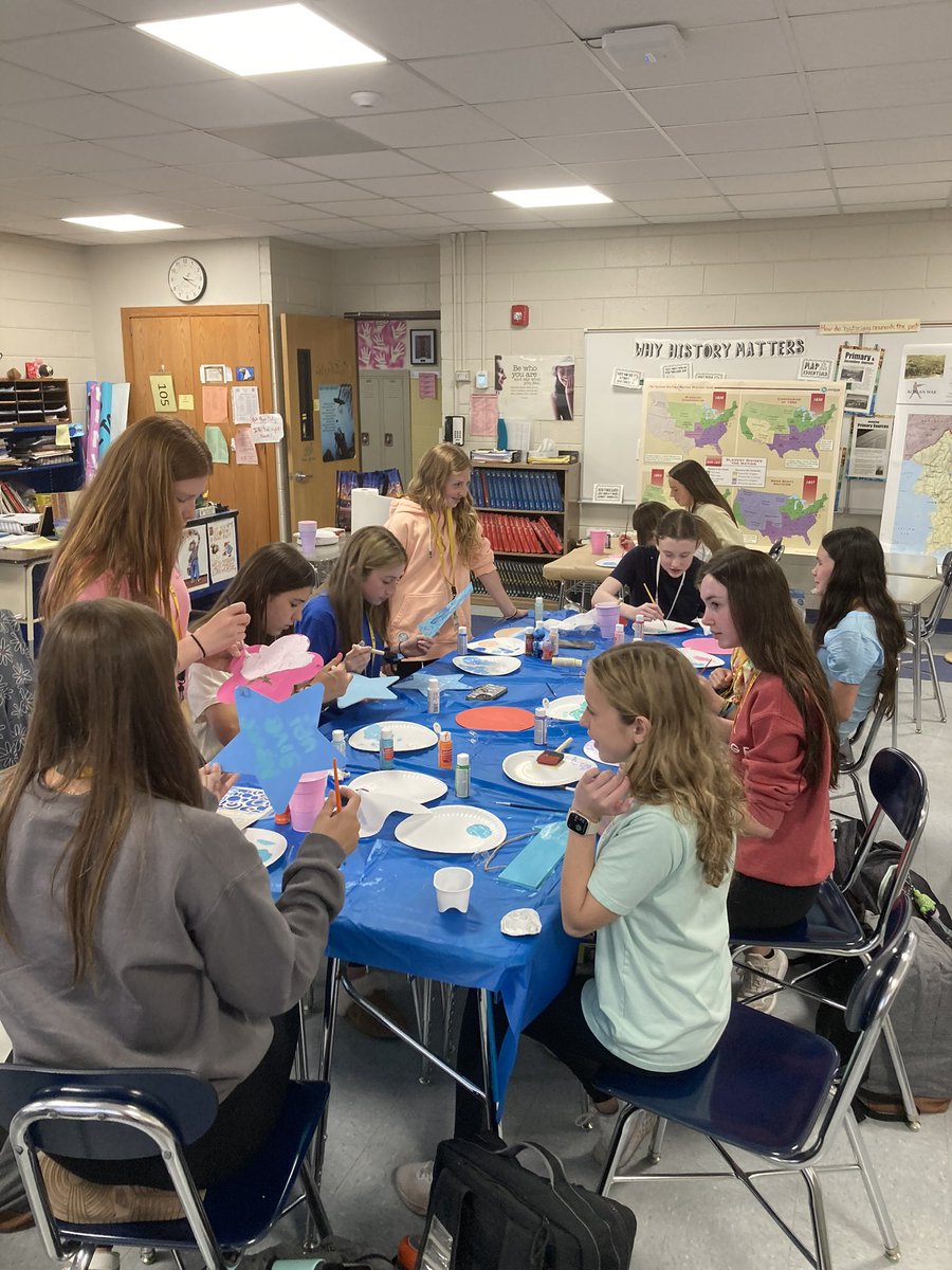 Beth Mullins tweet media