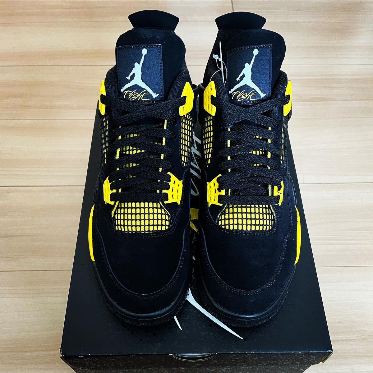 Nike Air Jordan 4 Retro Thunder GOT’EM👟✨

@nike 👑

#nike 
#airjordan4 
#yellowthunder 
#inmyjs 
#still 
#SNKRSKickCheck #snkrskickcheckjp #yesnike 
#kickstagram #igkicks #igsneaker #snkrpic
#sneakerhead #sneakergram #kickstagram 
•
#hiphop #randb #raggae #followme #sneakers…