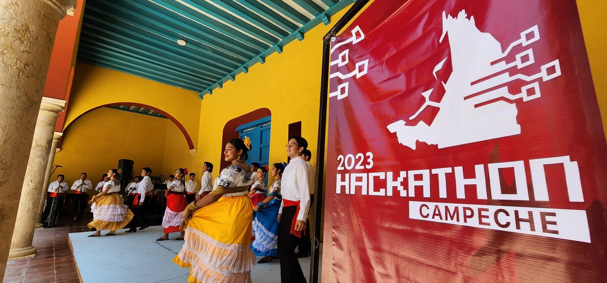 RaulPozosMx's tweet photo. Con el saludo afectuoso de la gobernadora @LaydaSansores, le dimos la bienvenida a estudiantes y docentes de 10 estados del país al III Concurso Nacional #Hackathon2023 que se realiza en #Campeche. Disfruten su visita y que el encuentro sirva para encontrar soluciones innovadoras https://t.co/85Axwikvaz
