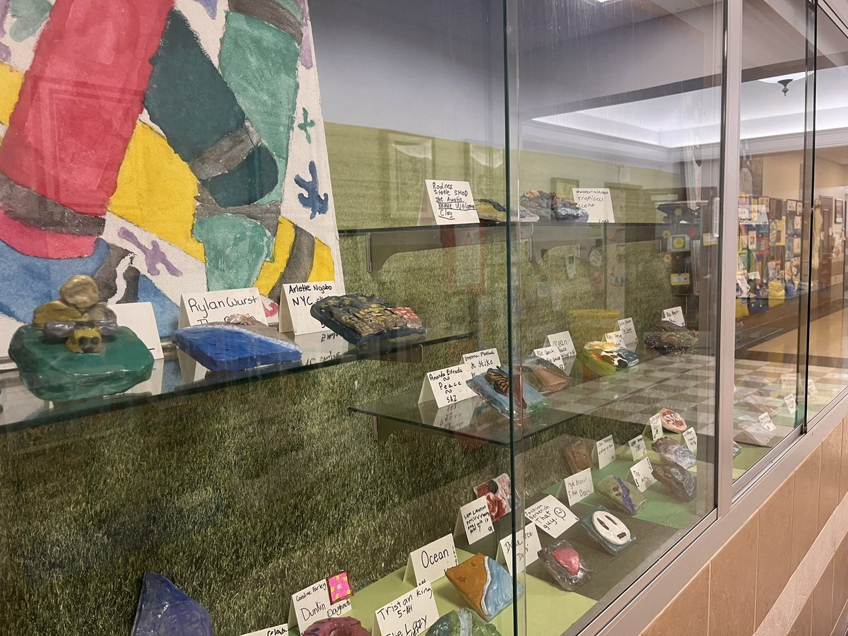 Come celebrate Fine Arts Night tonight with spectacular musical performances and artwork on display ! 
<a href="/datersocial/">DATER ELEMENTARY SCHOOL</a>