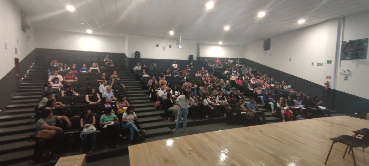 IneaCdmx's tweet photo. Llevamos a cabo reunión operativa con @SECTEI_CDMX #PILARES Plazas Comunitarias encaminada a sumar esfuerzos para abatir el rezago educativo en la #CDMX.

¡Tú también puedes, todos los servicios son gratuitos!

Acércate al #INEA Busca tu Plaza en https://t.co/3cVmuzDX3m llama 8008906310 visita #AprendeINEA https://t.co/w92PJ058UT
