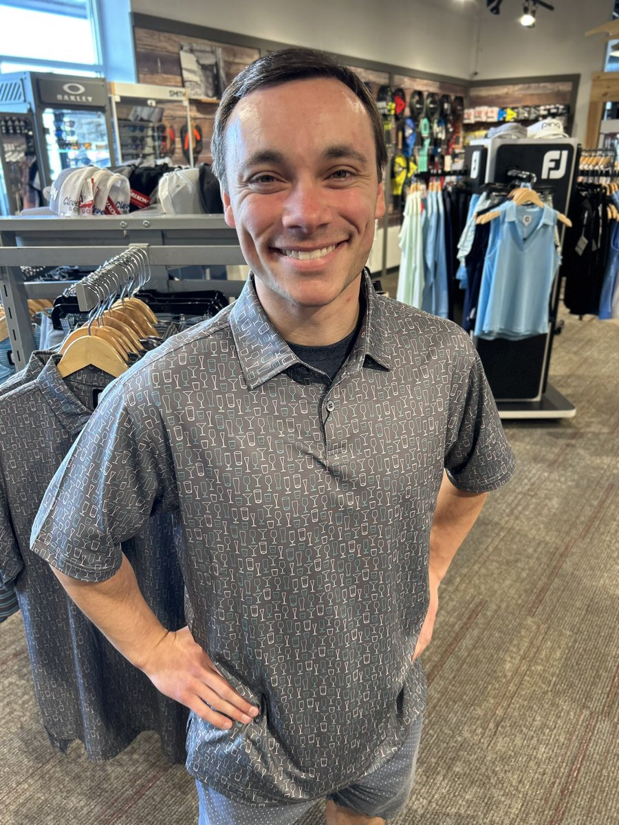 alpineshopvt's tweet photo. Look good, feel good, and play even better with our latest collection of Golf clothes! From sweltering hot days to cooler days, we have outerwear to never miss an opportunity to hit the links!

#golf #vermontgolf #bushwoodcountryclub #golfinvt #shoplocalvt #veromontownedbusiness https://t.co/rMuQ6x4L2J