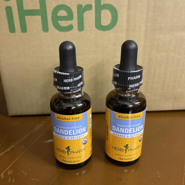 illuminatibot tweet media