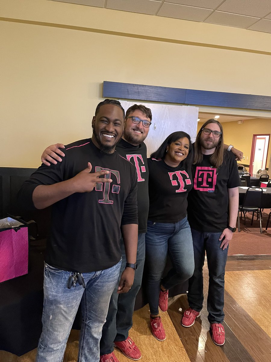 Great to connect with OG customer loyalty crew! We are all promoted to RSM it’s a amazing thing to see! Had so much fun meeting the rest of the Michigan team with recognition & bowling @RickyVasquezMI @WBarefield9 @TMobile @Magenta_SaMRA @W_W_W_Walters @GephartShaun @pedrobyers1