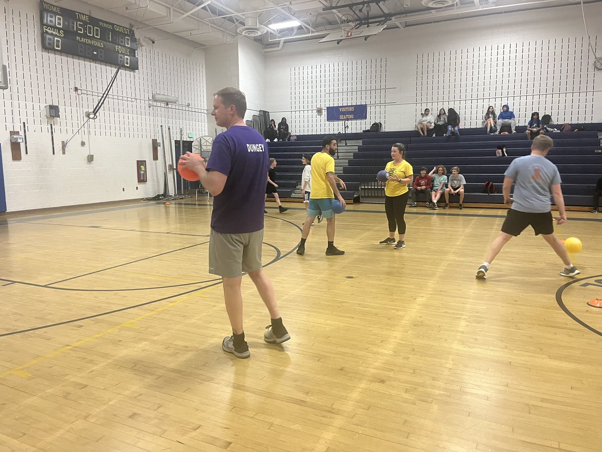 MrsJakubowski3's tweet photo. “If you're going to become true dodgeballers, then you've got to learn the five d's of dodgeball: dodge, duck, dip, dive and dodge!”. Turns out I can’t do any, but boy did I have fun trying! Shoutout NJHS for a fun event. #Blueteam @CatonsvilleMS #teacherdodgeball #cmsgameon https://t.co/ezT4IGwiWu