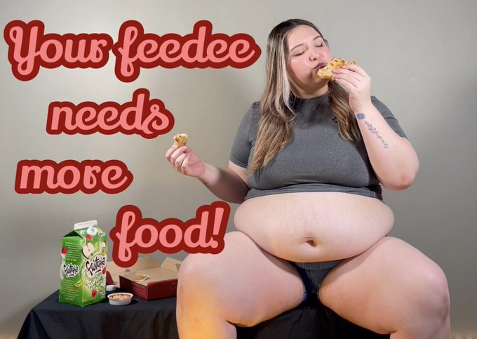 Watch Laura fatty's leaked NSFW photo on TwXstars