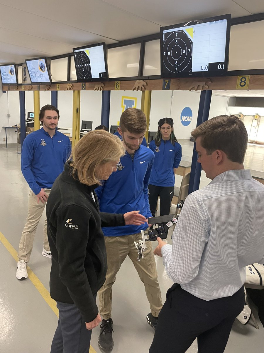 fanniegate2231's tweet photo. #FANNIEGATE #KCA https://t.co/03vQHoLZo2 @lisamurkowski: It was great to spend some time with the @NanooksRifle Team, who recently brought the NCAA Championship back home after more than a decade.

@WestVirginiaU and @Sen_JoeManchin—better luck next yea… https://t.co/fTrV283OiU