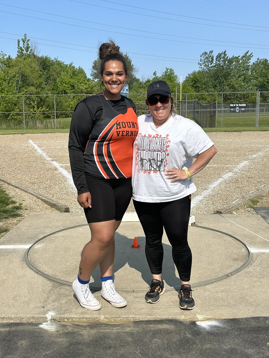 Kathy Thayer tweet media