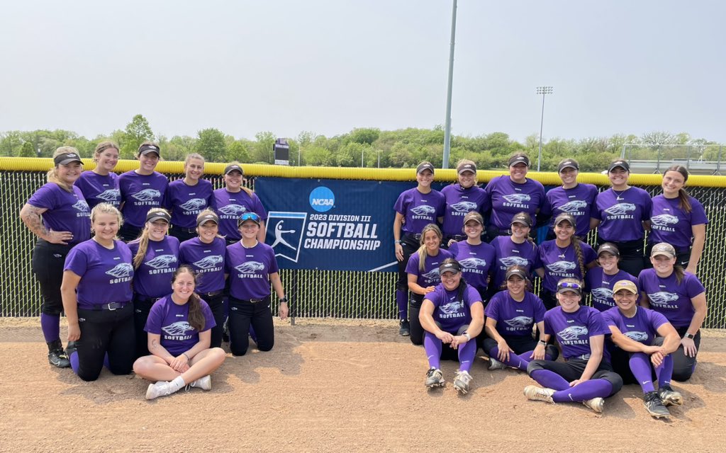 Practice day = great day!  ✅   Excited to take the field tomorrow! 💜🥎  #d3SB