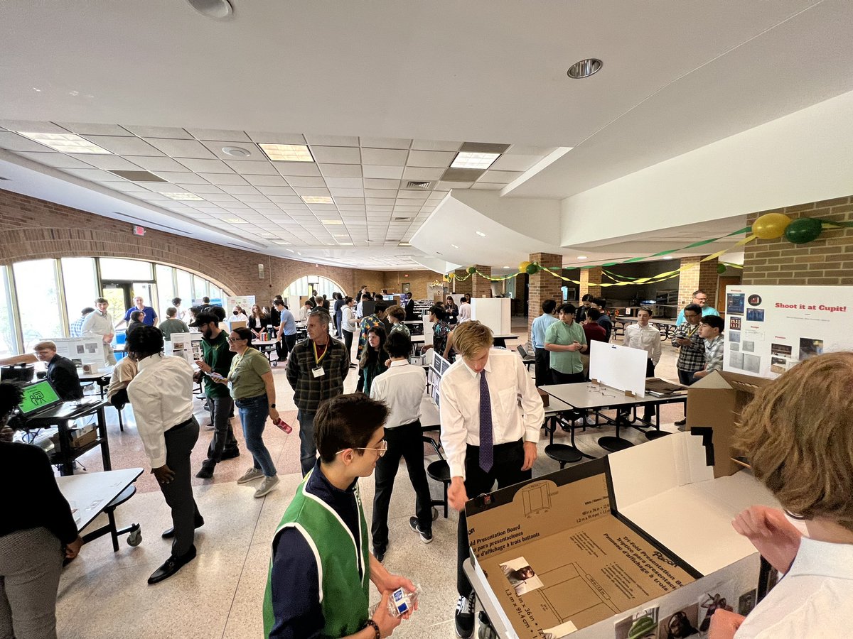 TPachera's tweet photo. At Huron HS PLTW Engineering Expo. @A2schools https://t.co/CT5wnmxiEm