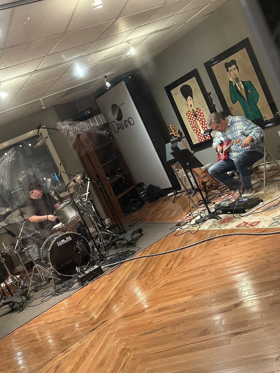 We had a great time at Daywind studio yesterday laying tracks for our new project. Looking forward to sharing this with all of you!