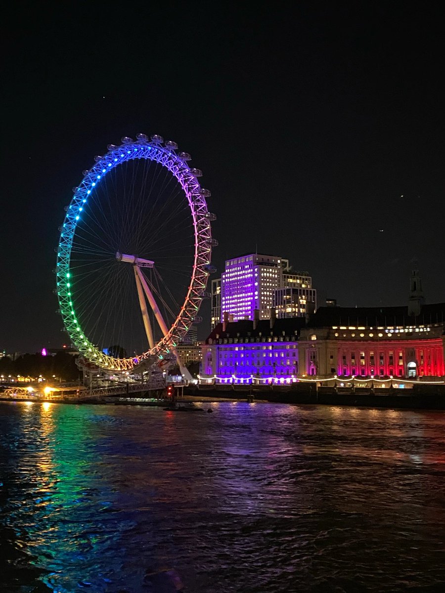 Color London Eye night view! The Thames has become colored