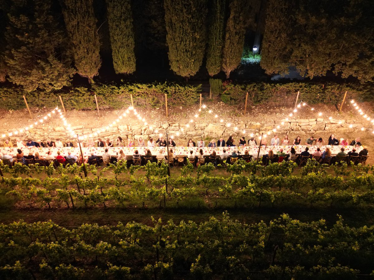 Less than one month away 💕💕💕 #vineyarddinners #cenainvigna #tuscany #toscana