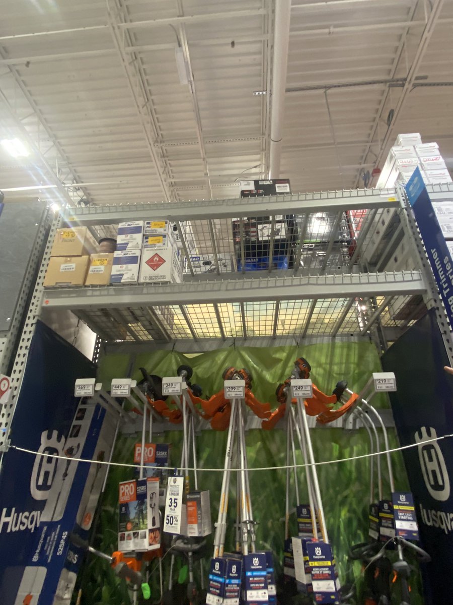 Modesta88197667's tweet photo. Major pack down by Patrick today! We’re going to get this department cleaned up in no time! #challangeexcepted 💪@anthonybutts3 https://t.co/PqqnyImNz0