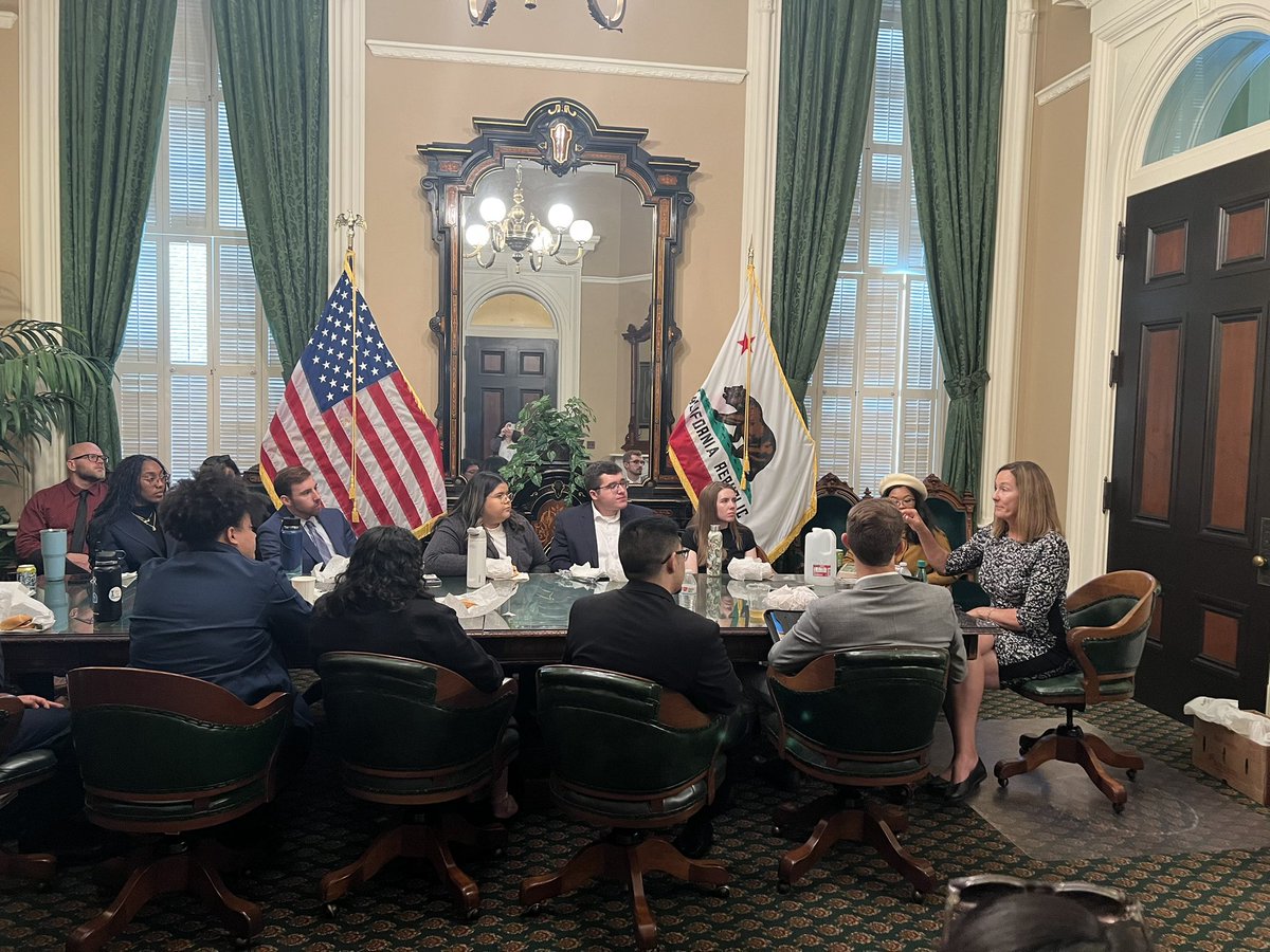 Jesse M. Unruh Assembly Fellows tweet media