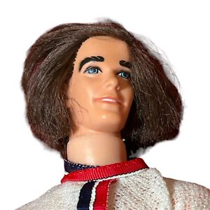 Para qué lo que se meten con SECOS y después van a llorar por los 500 mil que le pasan. 
He visto sentencias de hasta 200 mil guaraníes por tipos que tienen varios hijos con varias mujeres. 
Es la ley. 
Los hijos no pueden elegir a sus padres, las mujeres lo hacen.