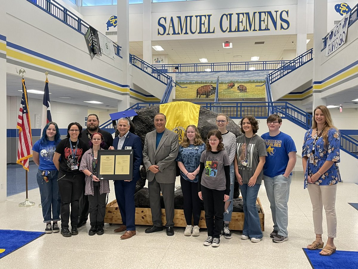 Samuel Clemens High School tweet media