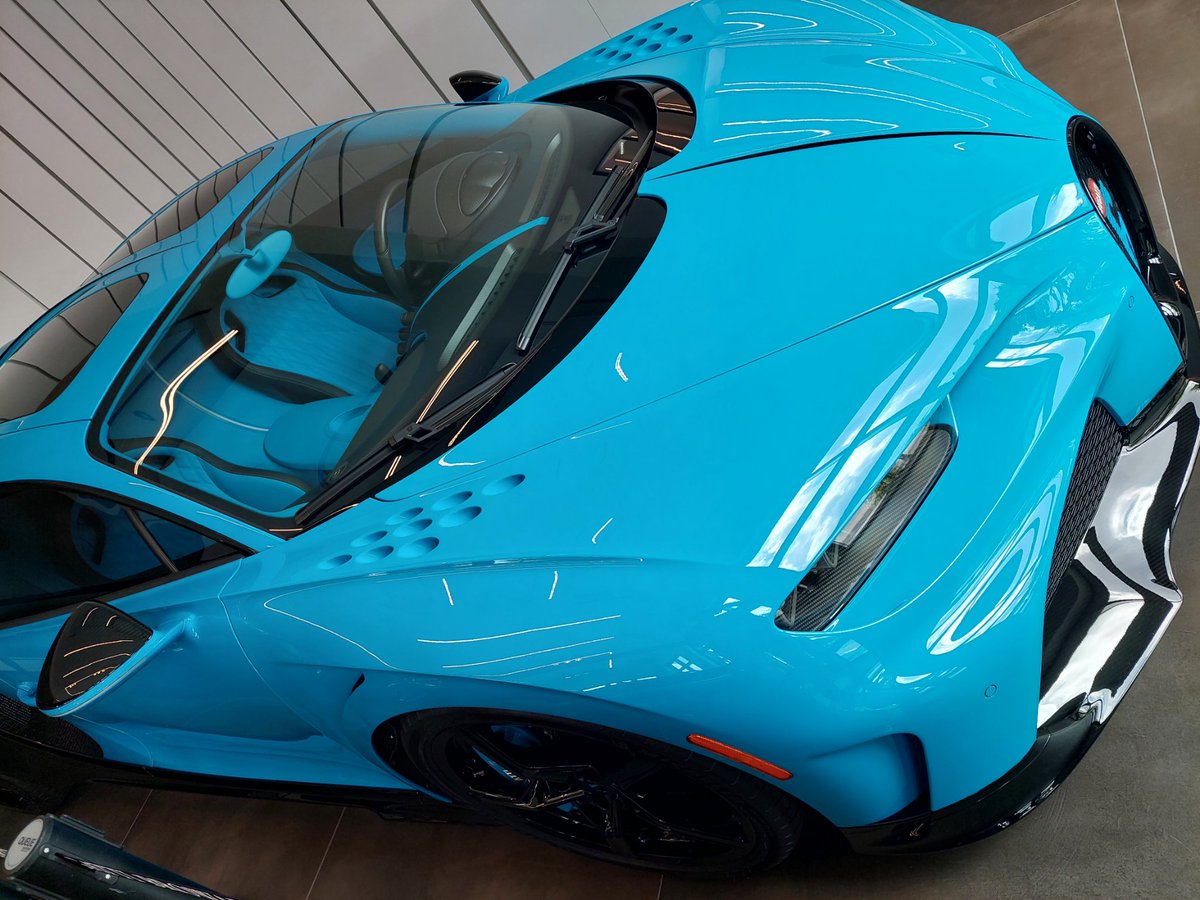 flashautolease's tweet photo. 2023 #Bugatti #luxurycarsofmiami #flashautolease #cars #miami #exotic #amazing #richlifestyle https://t.co/0AJ2NL5W4t